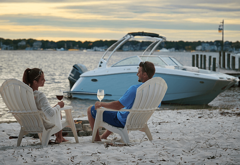 Enjoy an evening together. Enjoy an evening together.