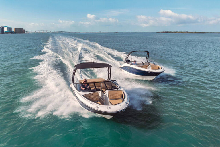 The Sea Ray SPX 190 Outboard and Sterndrive. The Sea Ray SPX 190 Outboard and Sterndrive.