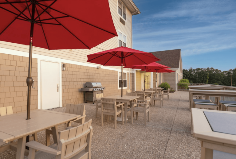 Patio & Grill Area Patio & Grill Area