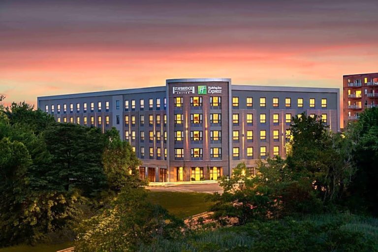 Exterior 1 768x512