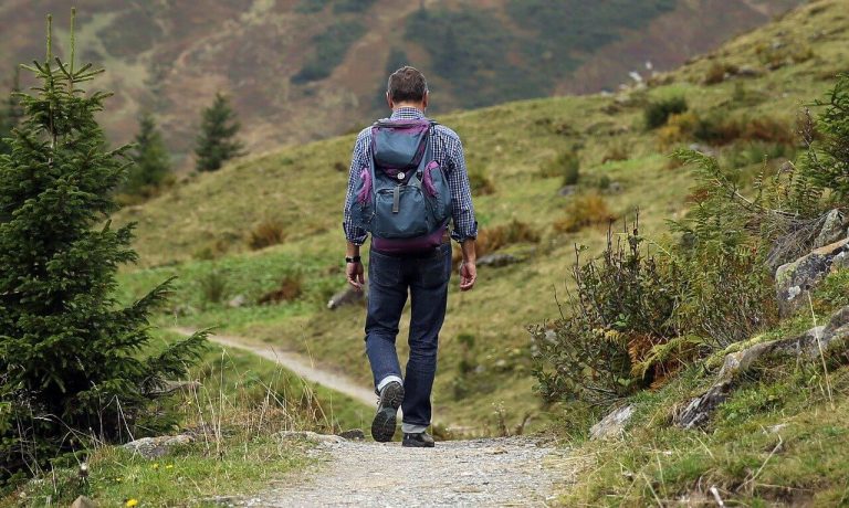 hiking 768x460